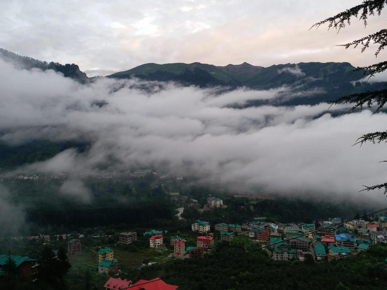 Hotel Seven Hills Manali Dış mekan fotoğraf
